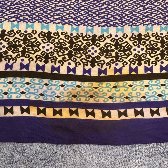 Givenchy Purple and Blue Patterned Scarf - Picture 5 of 5